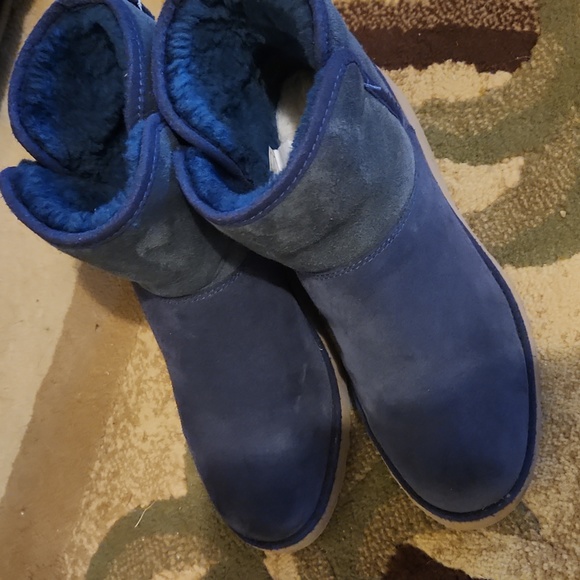 Ugg blue suede boots - Picture 3 of 11
